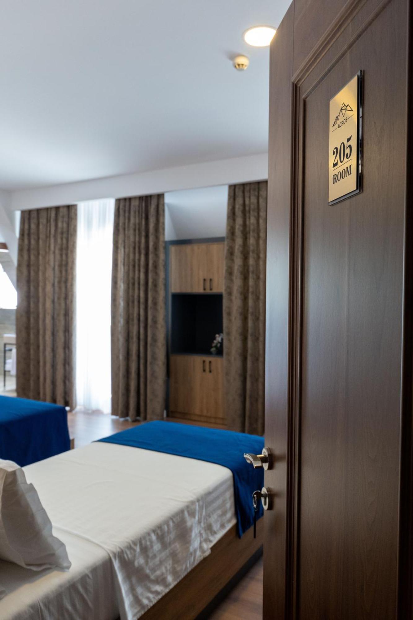 Acros Resort Vlorë Екстериор снимка