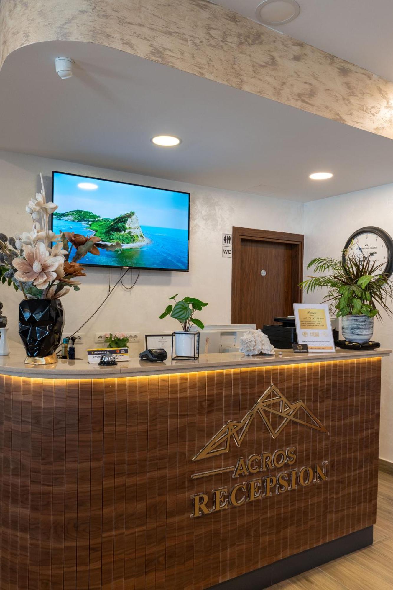 Acros Resort Vlorë Екстериор снимка