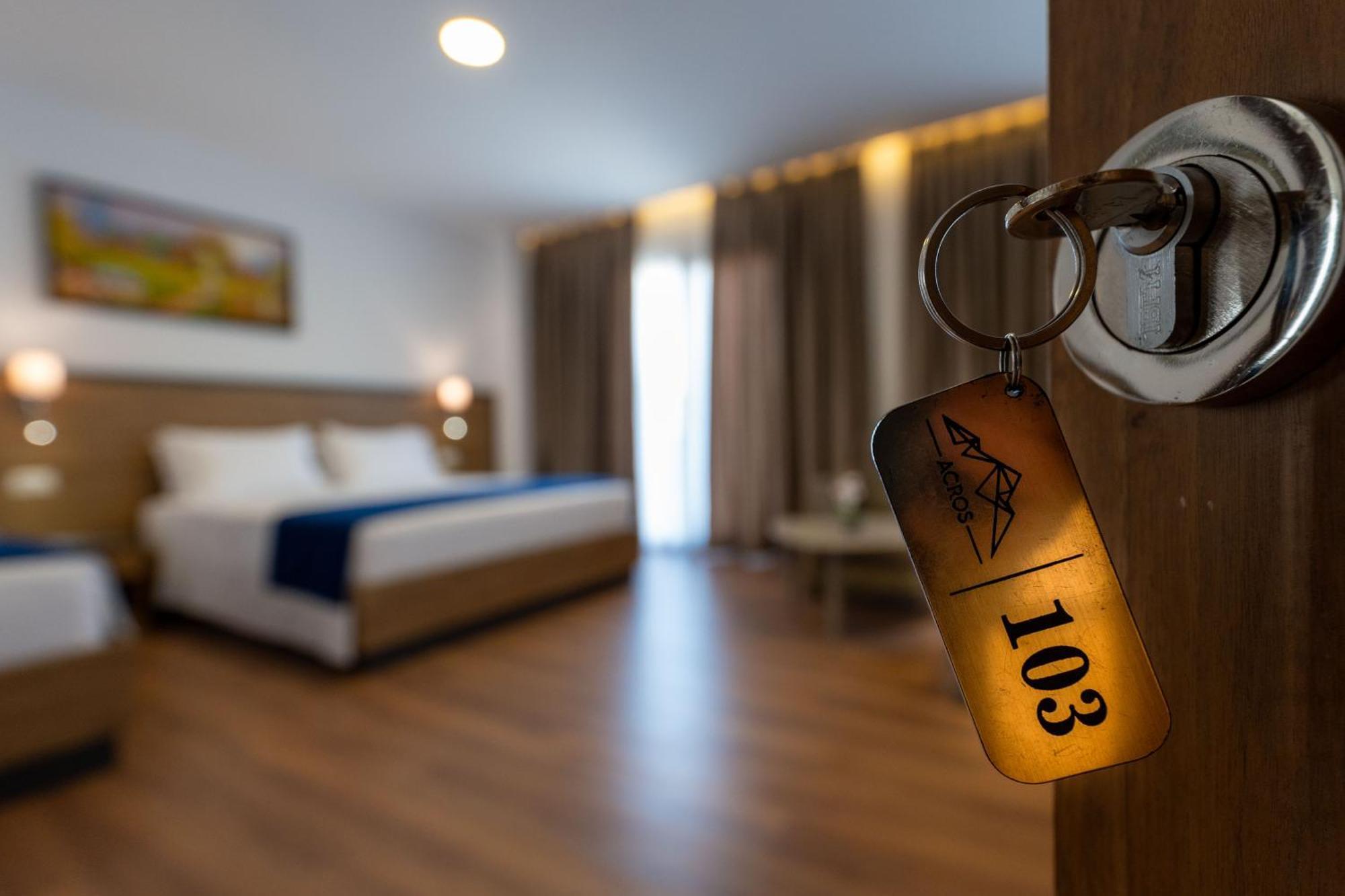 Acros Resort Vlorë Екстериор снимка